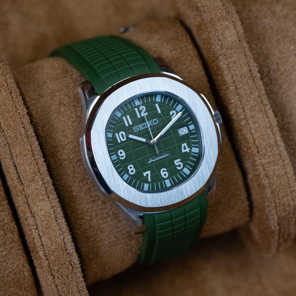 green dial seiko mod nautiko arabic numerals close up