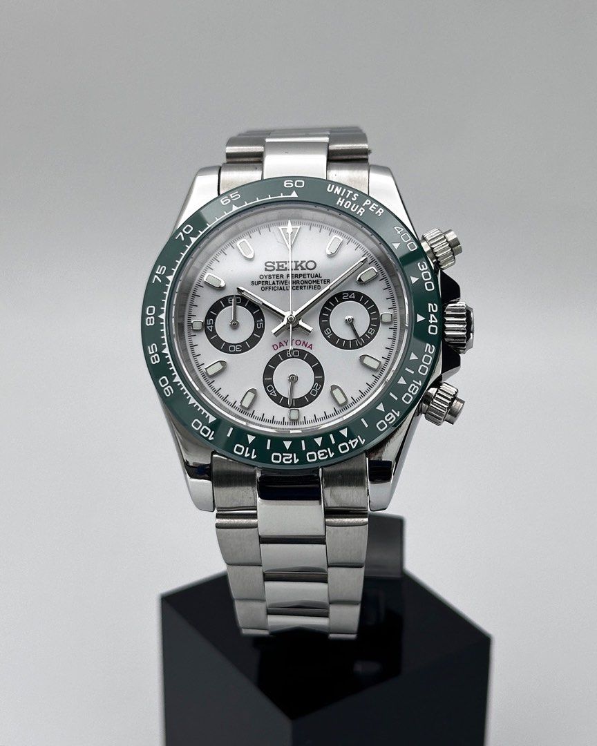 seiktona seiko mod chronograph green bezel watch front view