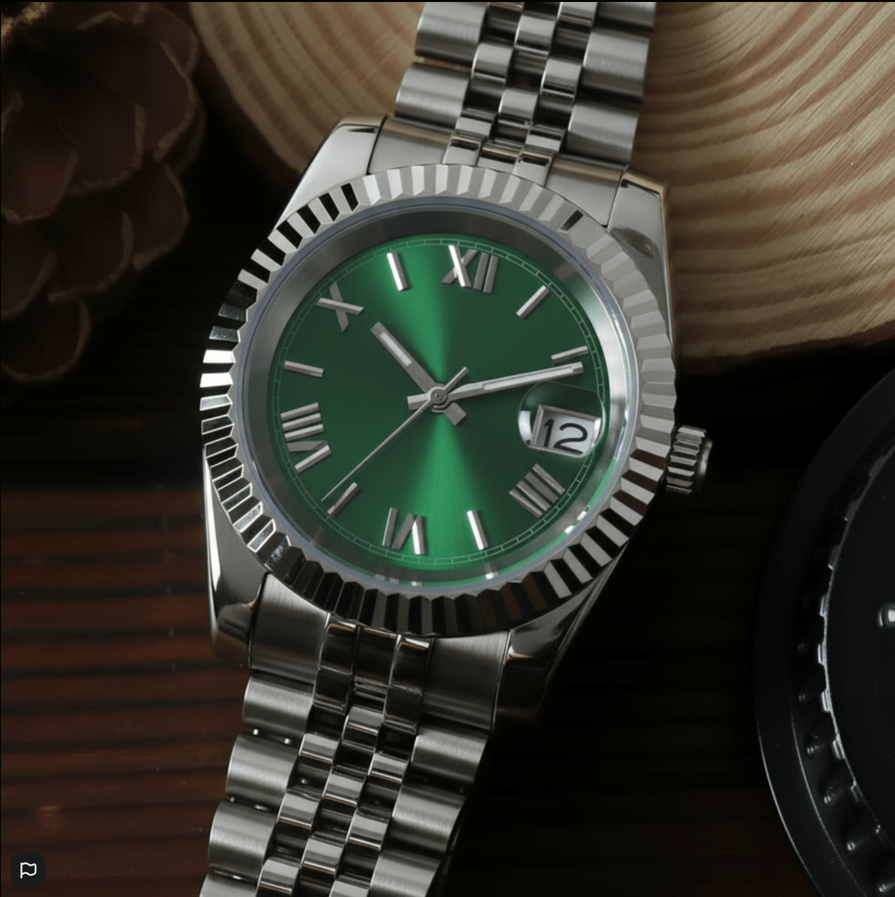 green dial seiko mod roman numerals close up
